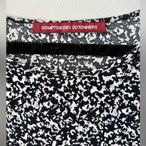 Comptoir des Cotonniers Dark Florals Blouse - Picture 2 of 4